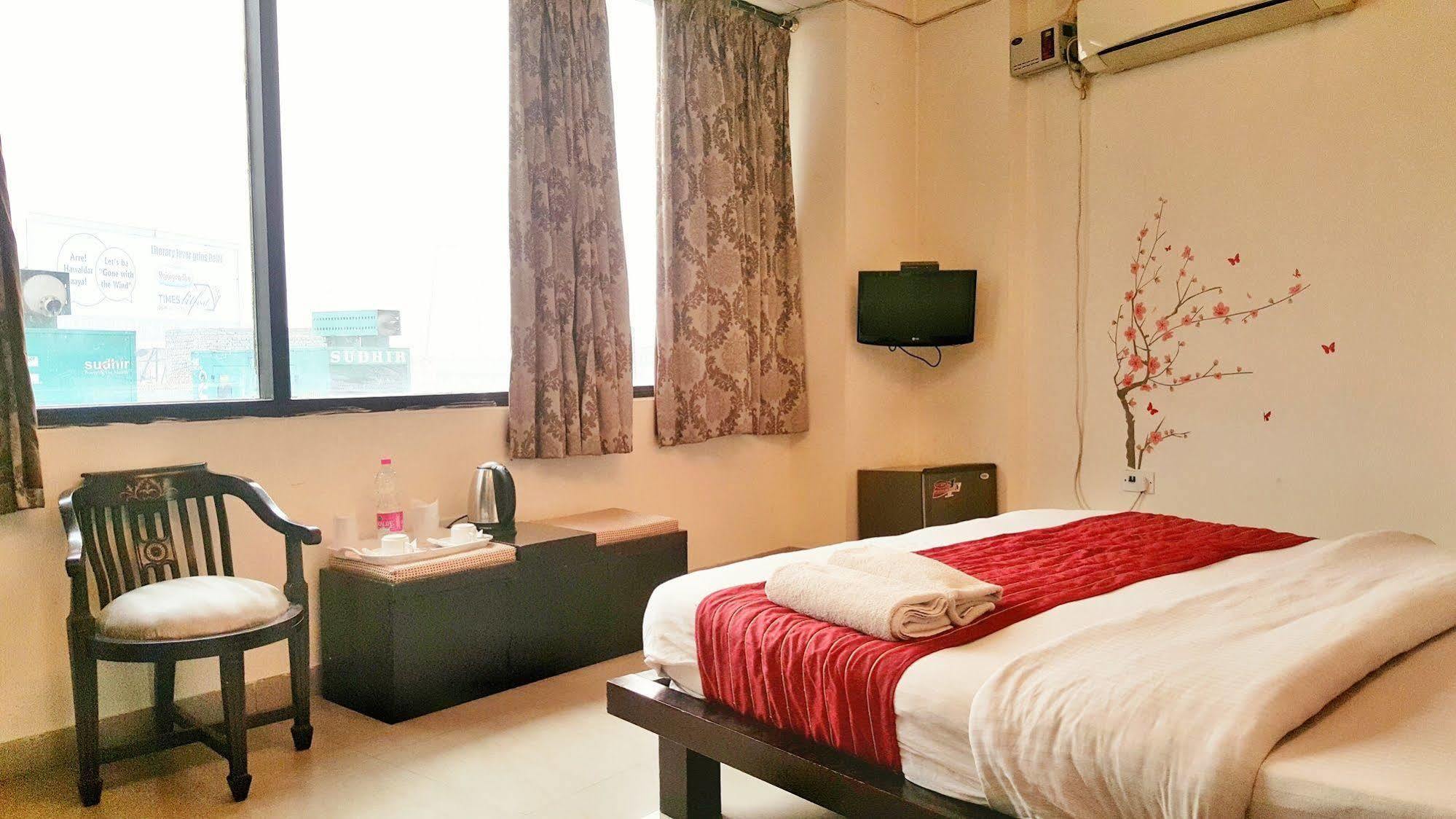 Hotel Delhi Aerocity, Nh 48 Нью-Дели Экстерьер фото